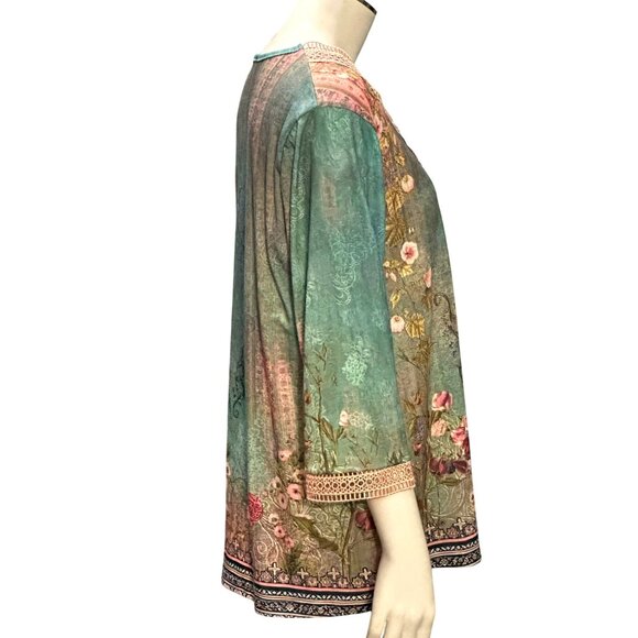 CCC Bohemian Floral Print Short Sleeve Tunic Top Crochet Neckline Cuffs Size Sm - Picture 3 of 9